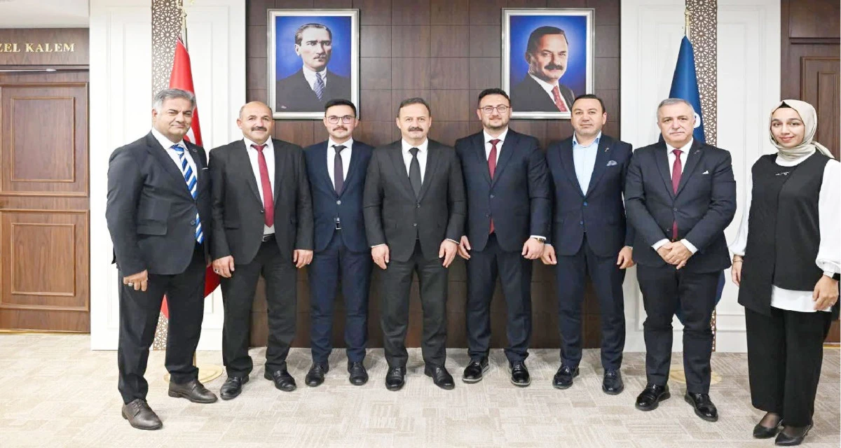 ANAHTAR PARTİ UŞAK İL BAŞKANLIĞI&rsquo;NA AVUKAT NURETTİN URHAN ATANDI