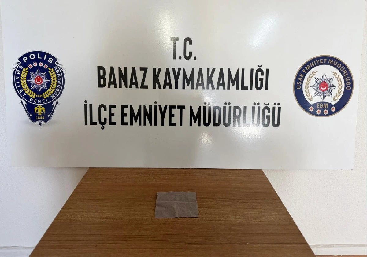 BANAZ&rsquo;DA UYUŞTURUCU DENETİMLERİ S&Uuml;R&Uuml;YOR