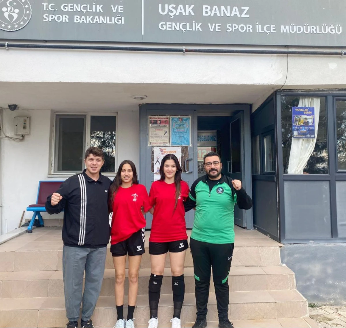 BANAZ&rsquo;DAN MİLLİ TAKIMA HENTBOLC&Uuml; TRANSFERİ