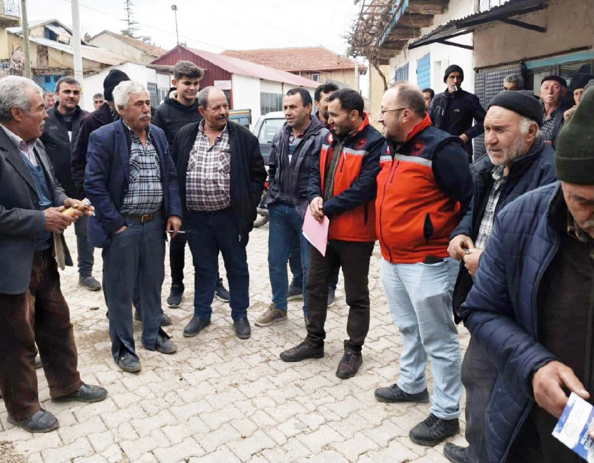 D&Uuml;MENLER&rsquo;DE &Uuml;RETİCİLERLE TARIM TOPLANTISI