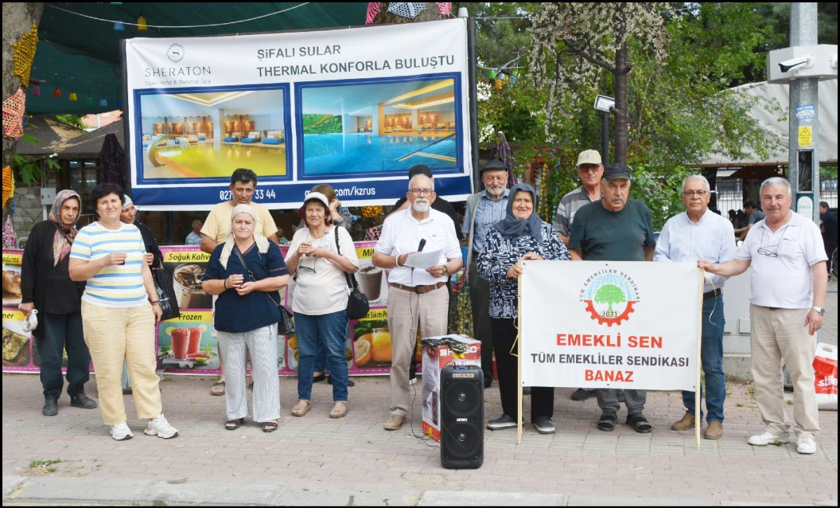EMEKLİLER &ldquo;İNSANCA YAŞAYACAK &Uuml;CRET İSTİYORUZ&rdquo; DEDİ