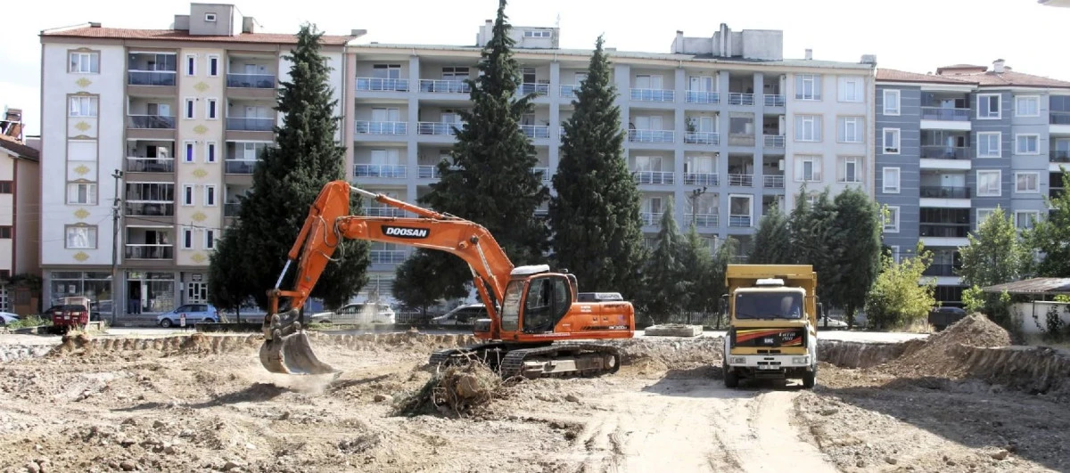 H&Uuml;K&Uuml;MET KONAĞI İNŞAATI BAŞLADI