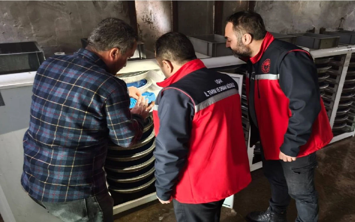 M&Uuml;D&Uuml;R TIRAŞ&rsquo;TAN BALIK TESİSLERİNE ZİYARET