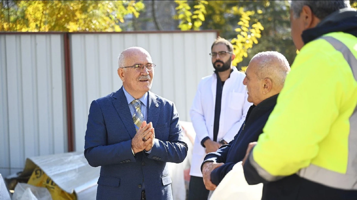 REKT&Ouml;R SAVAŞ, DİŞ HASTANESİ İNŞAATINI YERİNDE İNCELEDİ