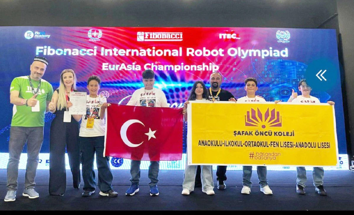 ŞAFAK &Ouml;NC&Uuml;&rsquo;N&Uuml;N BANAZLI &Ouml;ĞRENCİLERİNİN BAŞARISI 