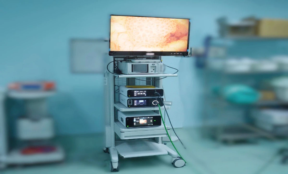 UŞAK EĞİTİM VE ARAŞTIRMA HASTANESİ&rsquo;NE İLERİ TEKNOLOJİ LAPAROSKOPİ CİHAZI KAZANDIRILDI