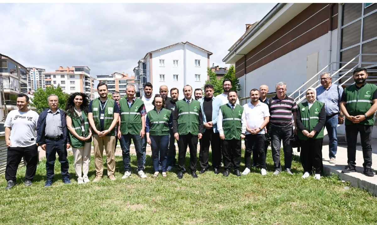 UŞAK YEŞİLAY BASINLA BULUŞTU