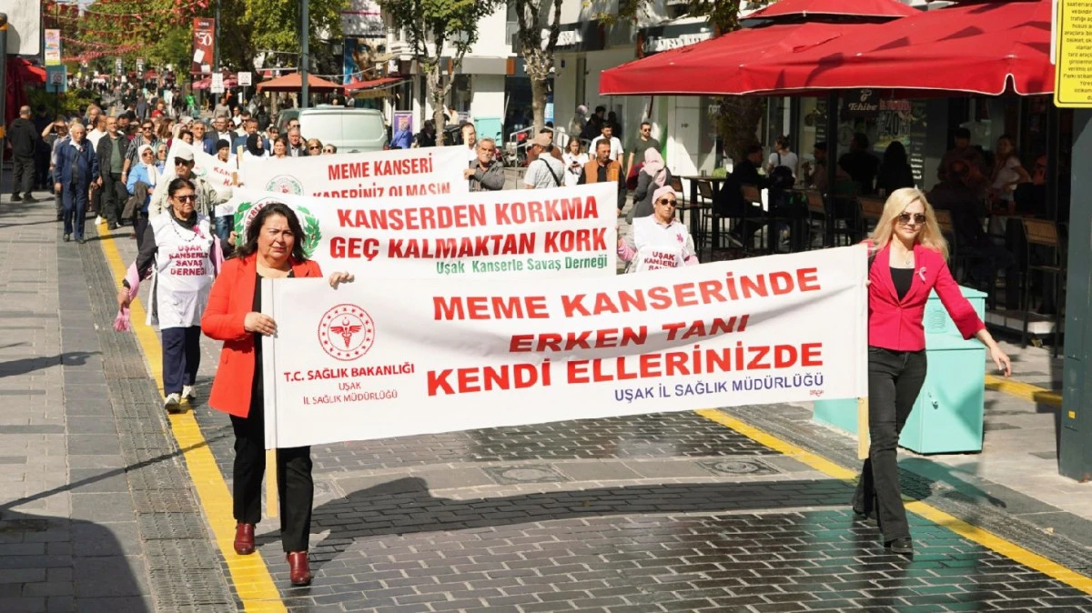 UŞAK&rsquo;TA MEME KANSERİNE KARŞI FARKINDALIK Y&Uuml;R&Uuml;Y&Uuml;Ş&Uuml; D&Uuml;ZENLENDİ