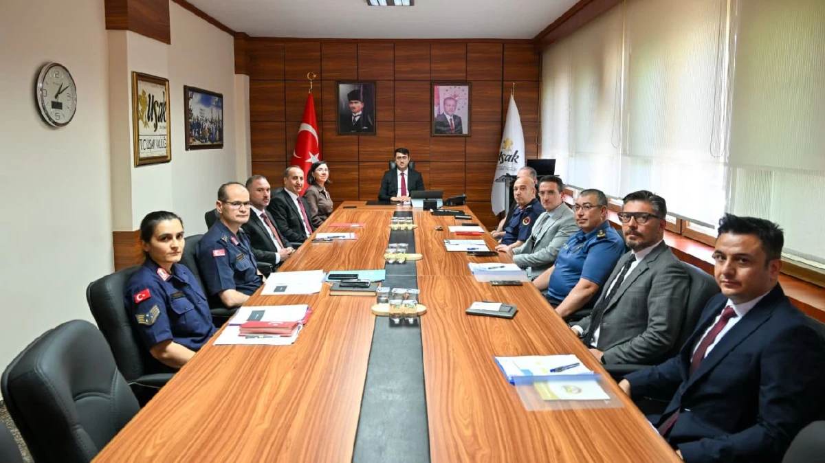 UŞAK&rsquo;TA OKUL G&Uuml;VENLİĞİ TOPLANTISI YAPILDI